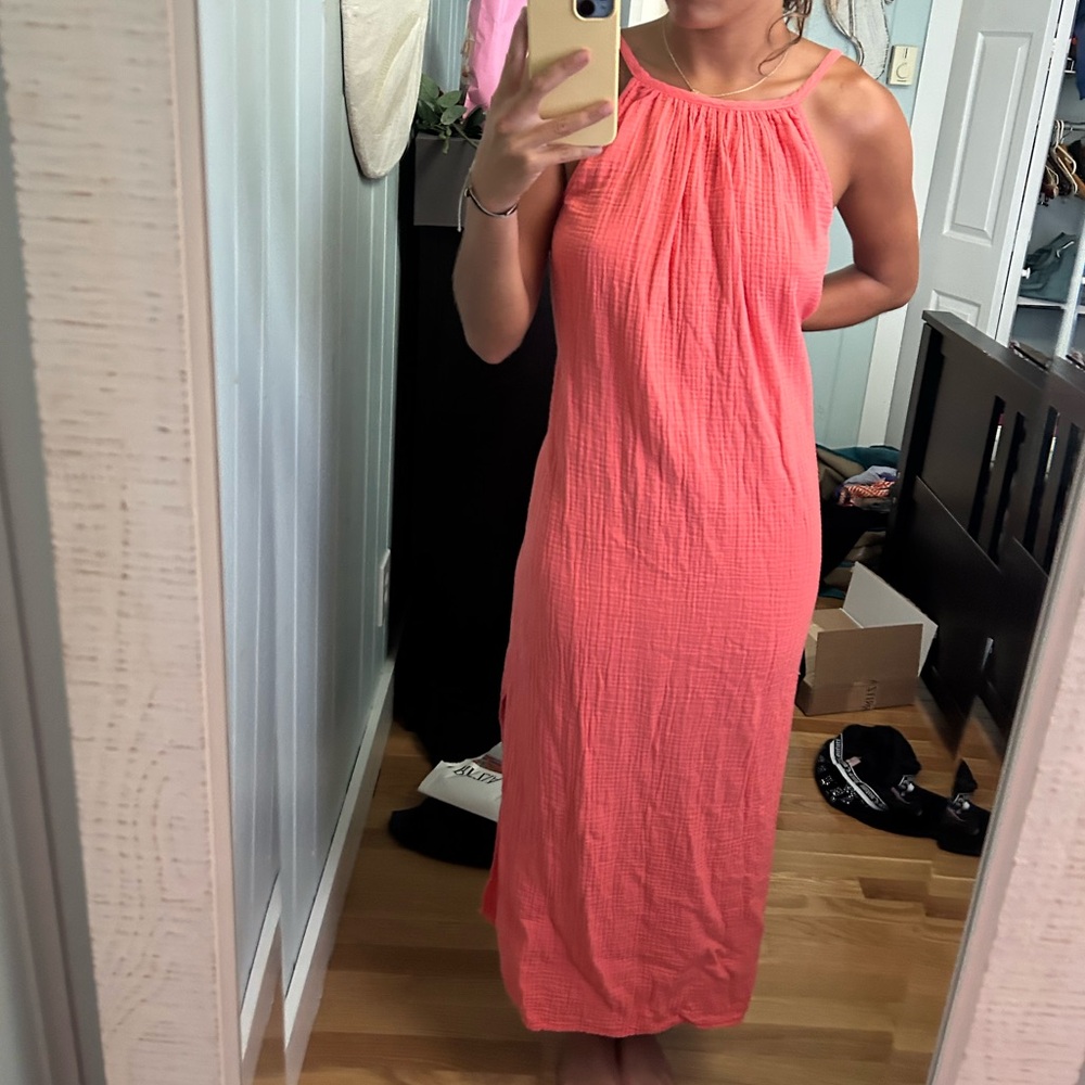 Pink pleated maxi dress